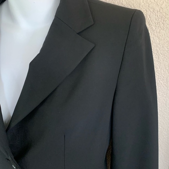 EMPORIO ARMANI Black blazer, beautifully tailored, sleek! Size 6 - Picture 6 of 17